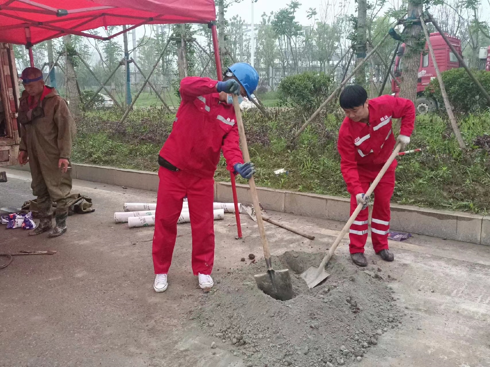 襄城管道疏通哪家好】及时进行市政管道清淤